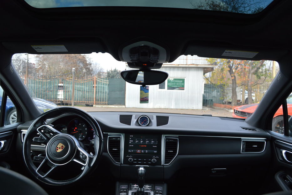 Продам Porsche Macan 2017 года в Одессе