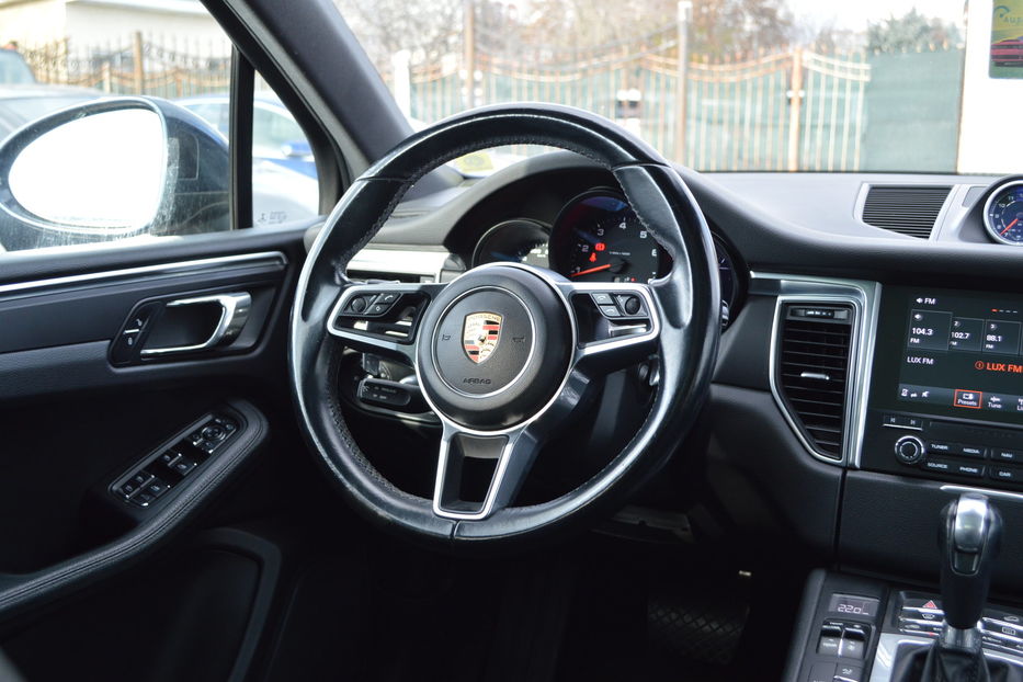 Продам Porsche Macan 2017 года в Одессе