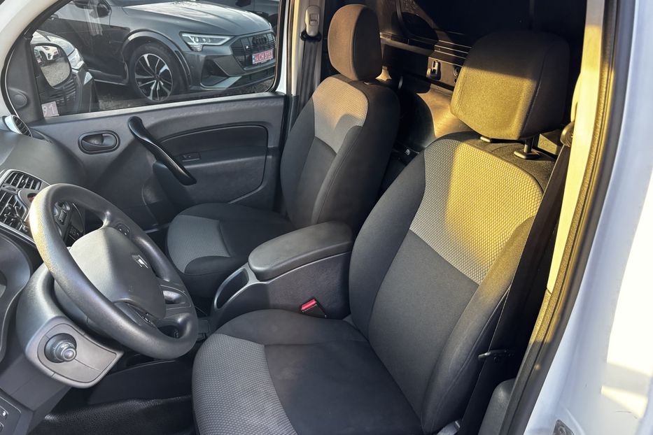 Продам Renault Kangoo груз. 2020 года в Львове