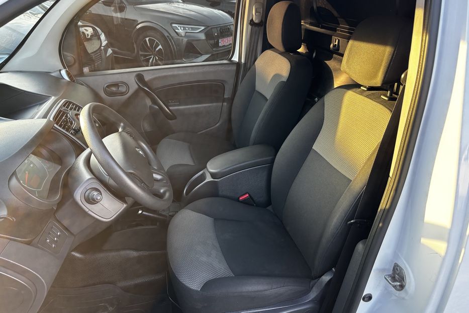 Продам Renault Kangoo груз. 2020 года в Львове