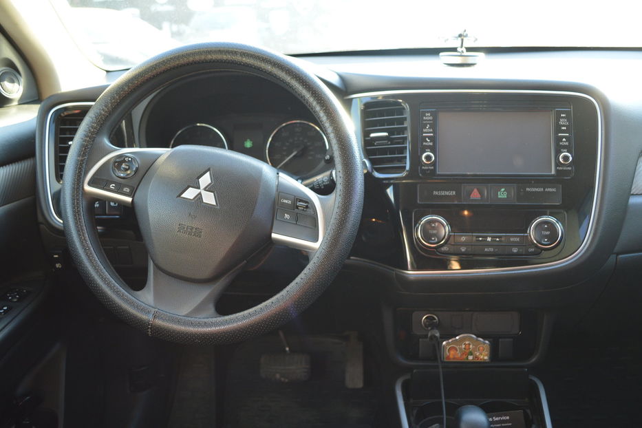 Продам Mitsubishi Outlander 7 місць 2017 года в Одессе