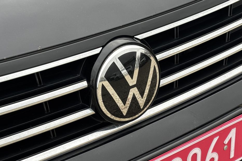 Продам Volkswagen Passat B8 2021 года в Львове