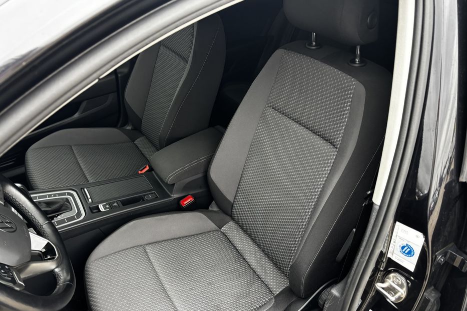 Продам Volkswagen Passat B8 2021 года в Львове