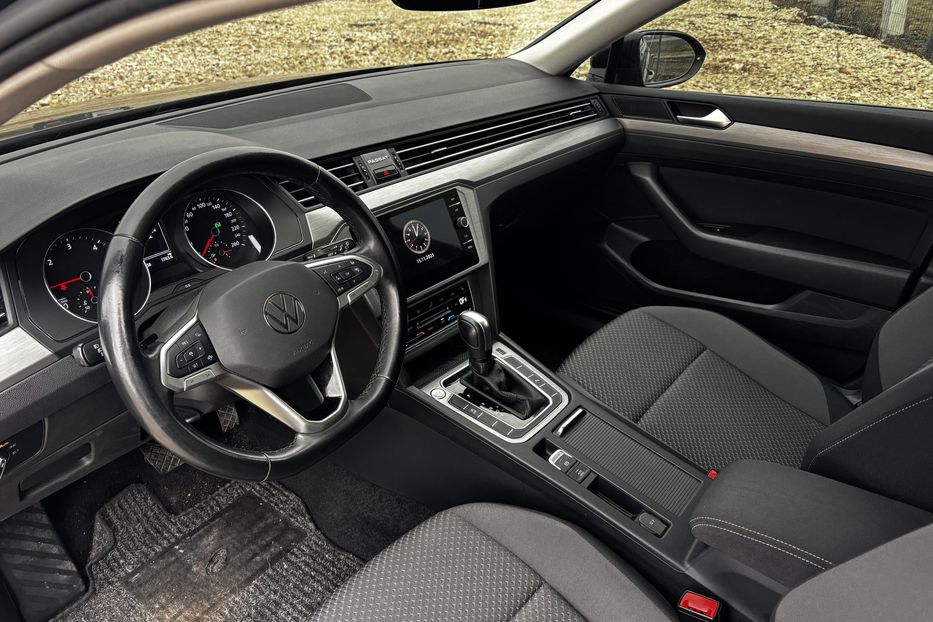 Продам Volkswagen Passat B8 2021 года в Львове