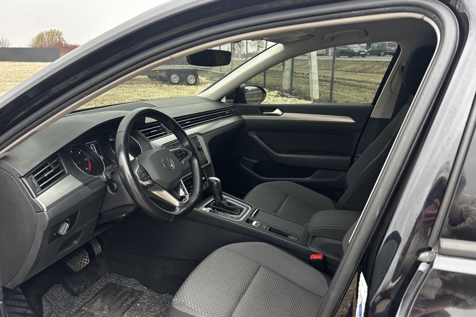 Продам Volkswagen Passat B8 2021 года в Львове
