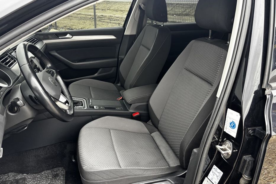 Продам Volkswagen Passat B8 2021 года в Львове
