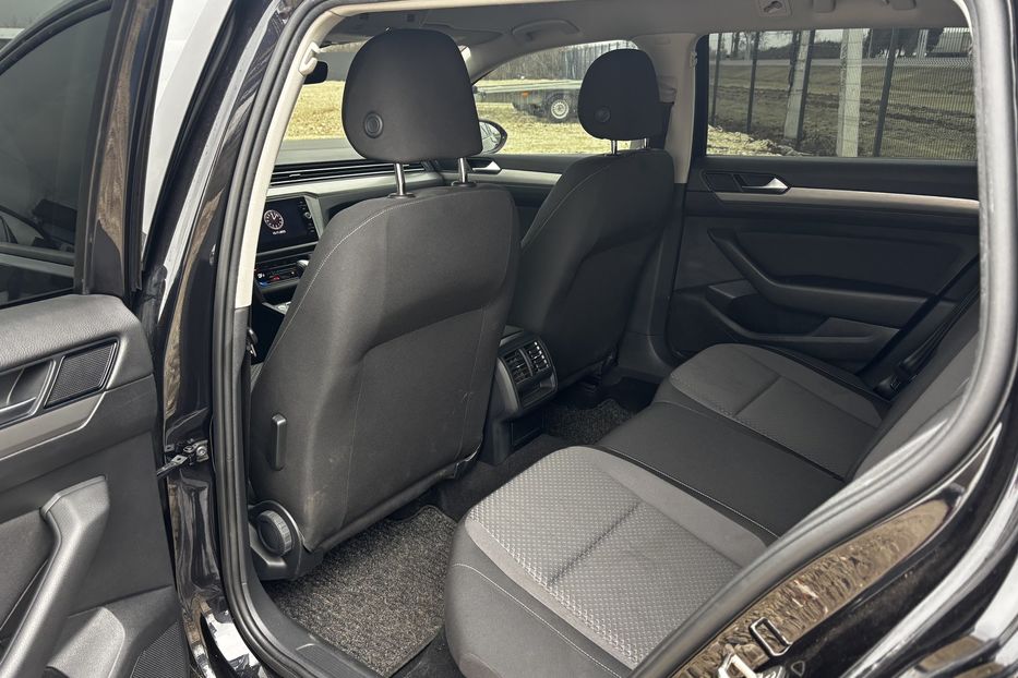 Продам Volkswagen Passat B8 2021 года в Львове