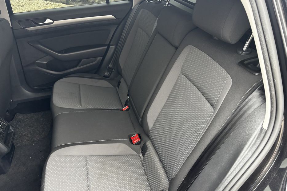 Продам Volkswagen Passat B8 2021 года в Львове