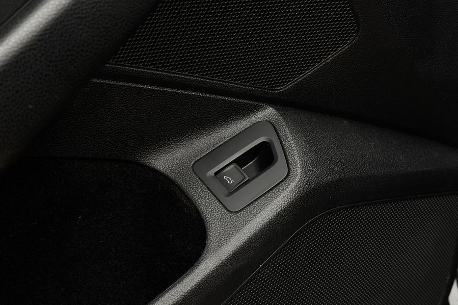 Продам Volkswagen Passat B8 2021 года в Львове