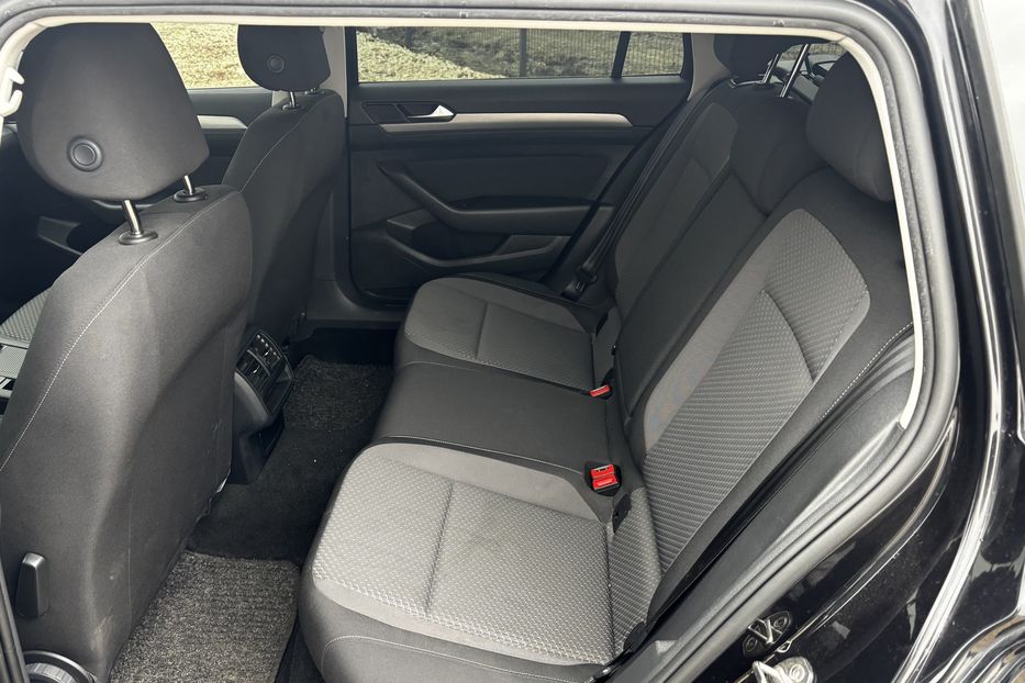 Продам Volkswagen Passat B8 2021 года в Львове