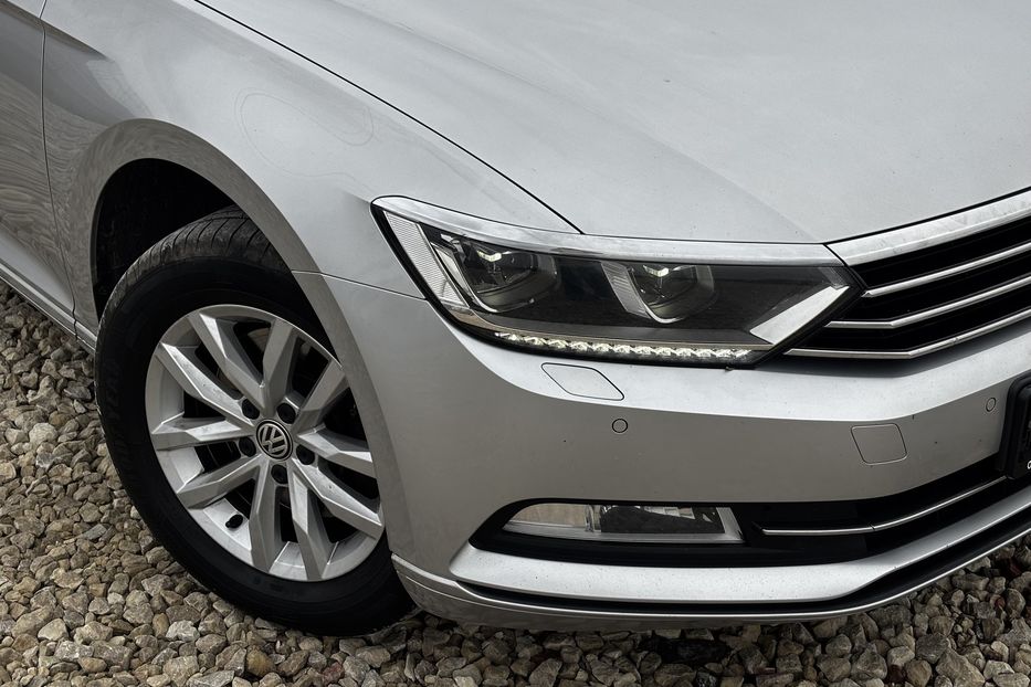 Продам Volkswagen Passat B8 2018 года в Львове
