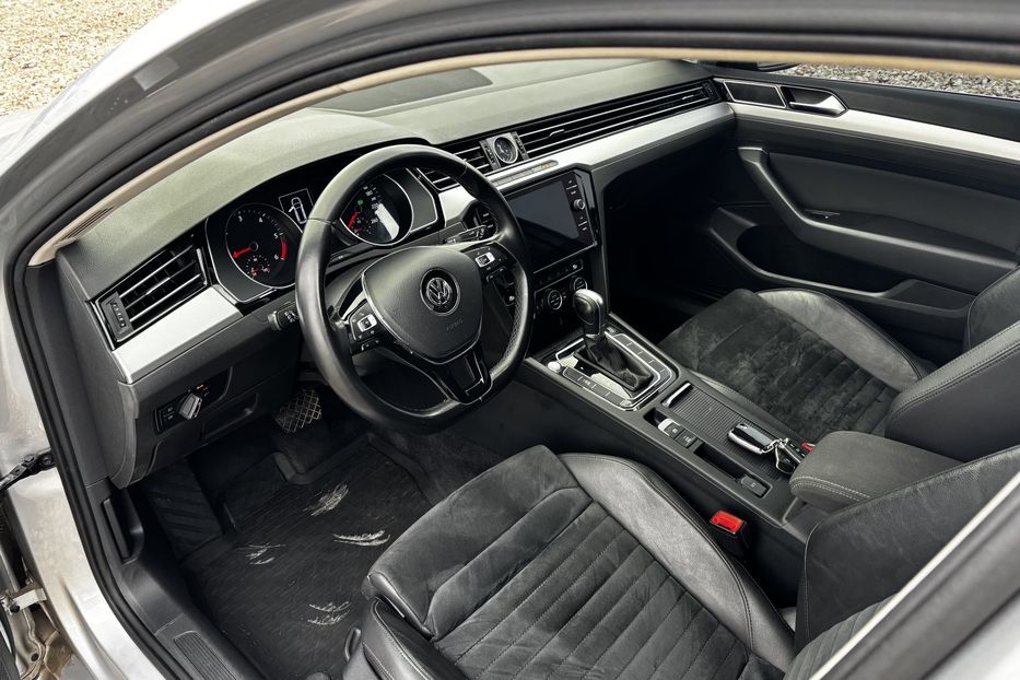 Продам Volkswagen Passat B8 2018 года в Львове