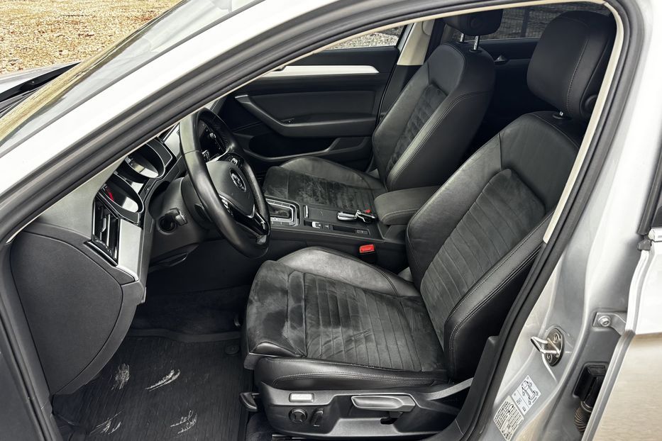 Продам Volkswagen Passat B8 2018 года в Львове