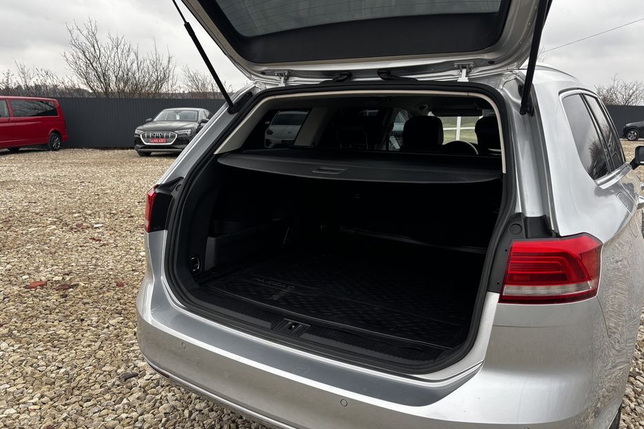 Продам Volkswagen Passat B8 2018 года в Львове