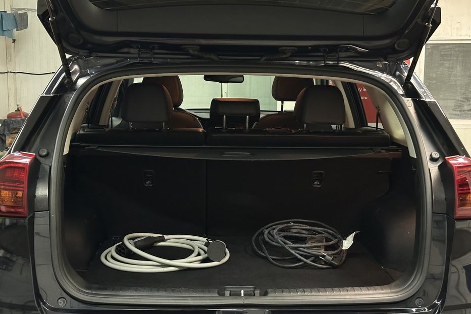 Продам Kia Niro 64кВт Макс.комплектація! 2022 года в Львове