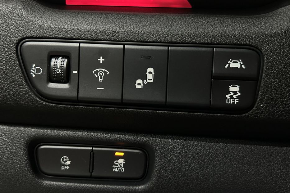 Продам Kia Niro 64кВт Макс.комплектація! 2022 года в Львове