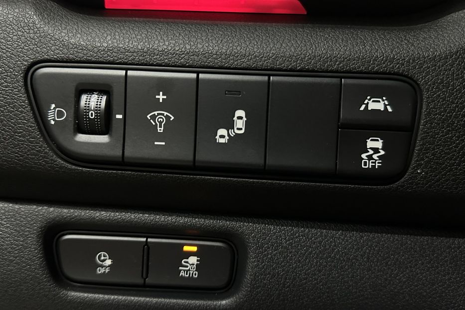 Продам Kia Niro 64кВт Макс.комплектація! 2022 года в Львове