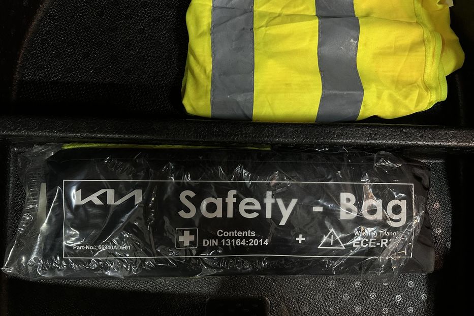 Продам Kia Niro 64кВт Макс.комплектація! 2022 года в Львове