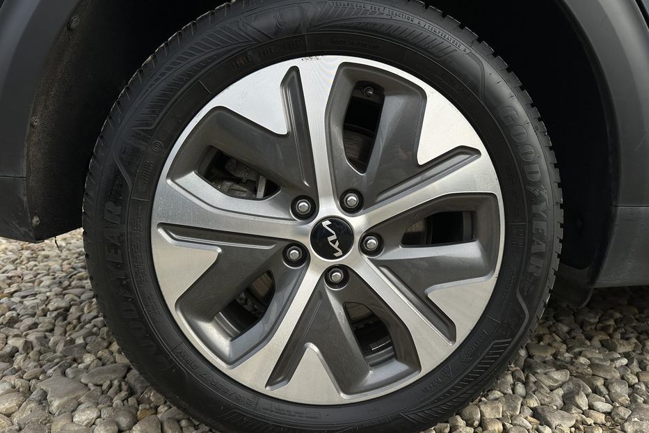 Продам Kia Niro 64кВт Макс.комплектація! 2022 года в Львове