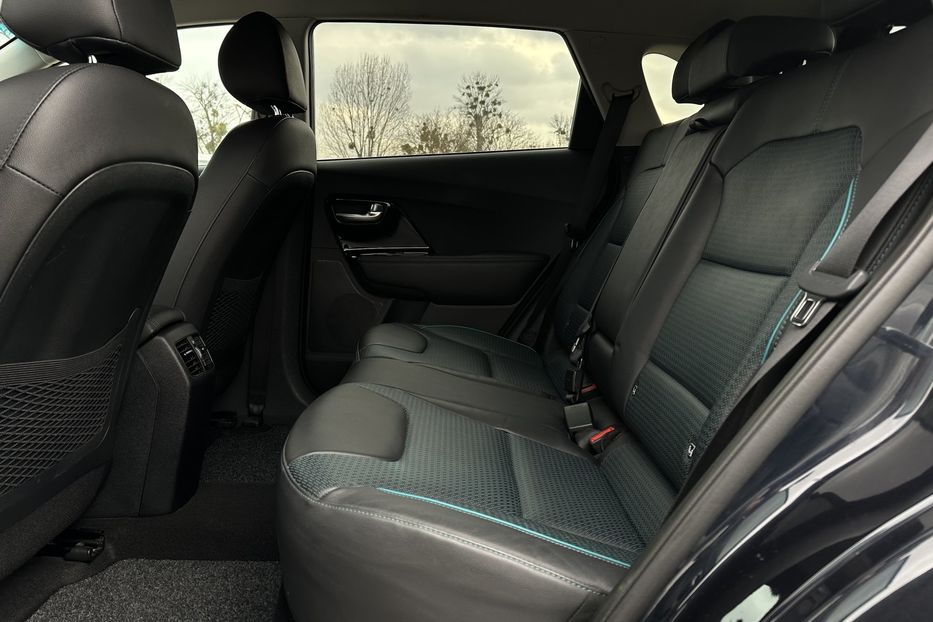 Продам Kia Niro 64кВт Макс.комплектація! 2022 года в Львове