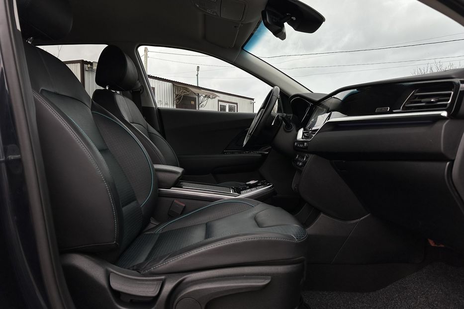 Продам Kia Niro 64кВт Макс.комплектація! 2022 года в Львове