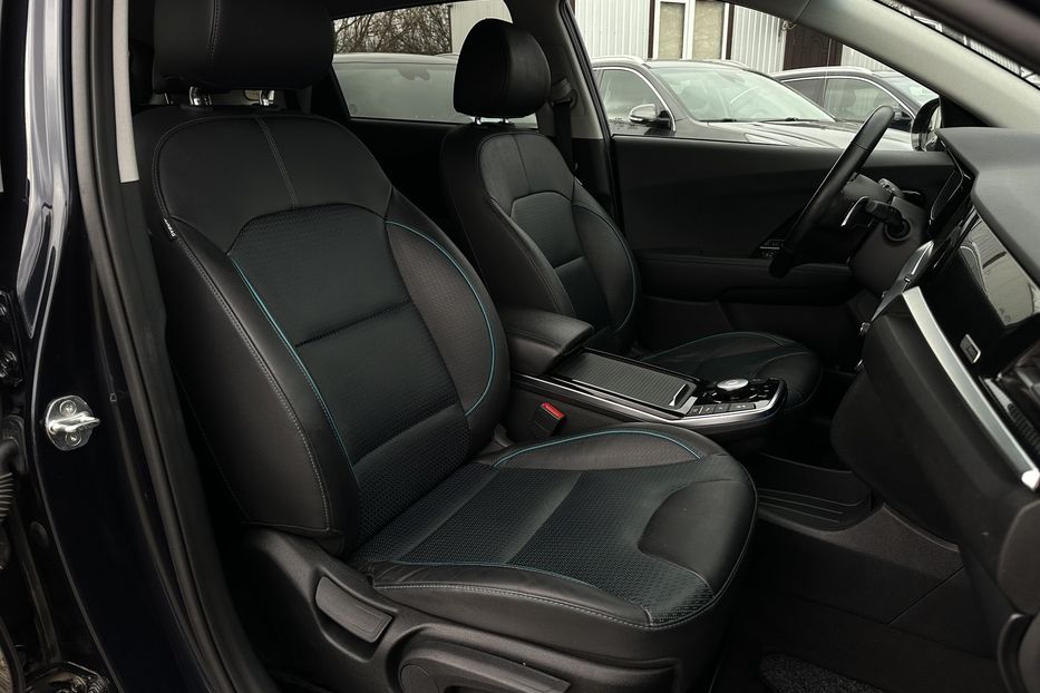 Продам Kia Niro 64кВт Макс.комплектація! 2022 года в Львове