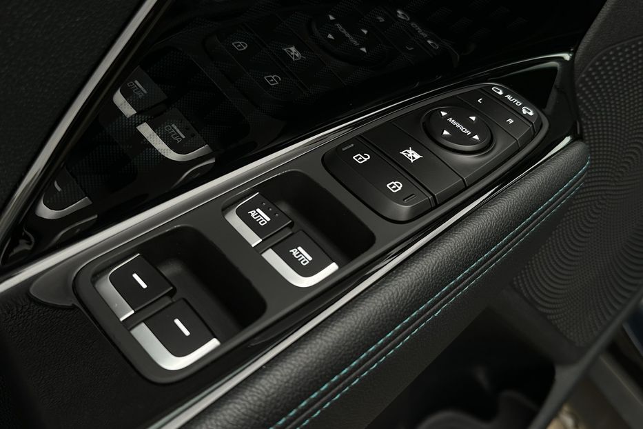 Продам Kia Niro 64кВт Макс.комплектація! 2022 года в Львове