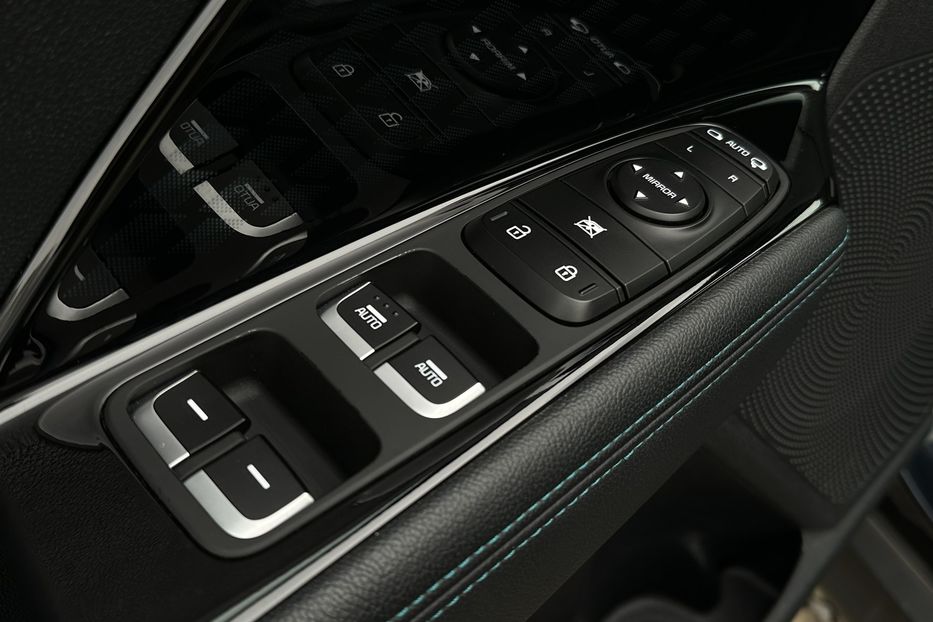 Продам Kia Niro 64кВт Макс.комплектація! 2022 года в Львове