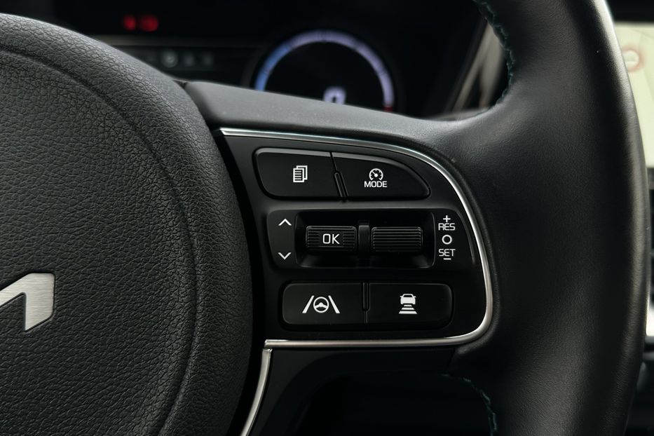Продам Kia Niro 64кВт Макс.комплектація! 2022 года в Львове