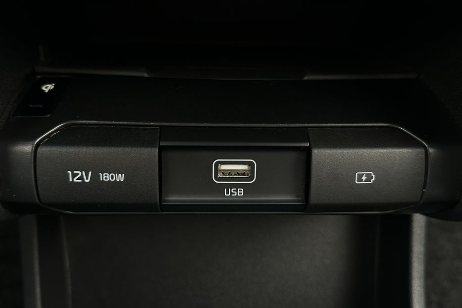 Продам Kia Niro 64кВт Макс.комплектація! 2022 года в Львове