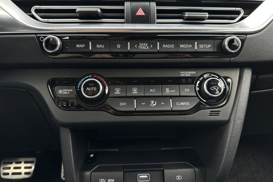 Продам Kia Niro 64кВт Макс.комплектація! 2022 года в Львове