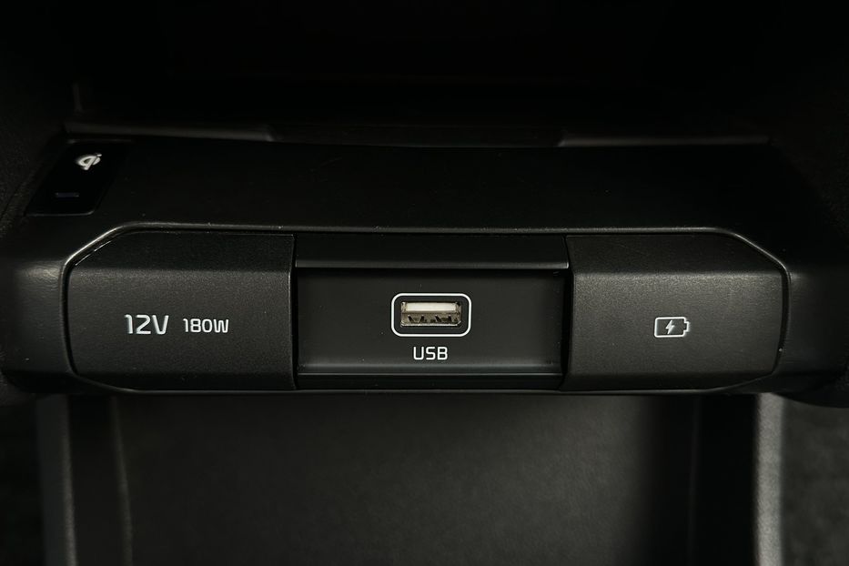 Продам Kia Niro 64кВт Макс.комплектація! 2022 года в Львове