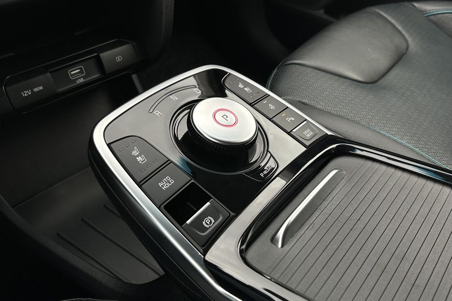 Продам Kia Niro 64кВт Макс.комплектація! 2022 года в Львове