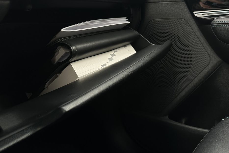 Продам Kia Niro 64кВт Макс.комплектація! 2022 года в Львове