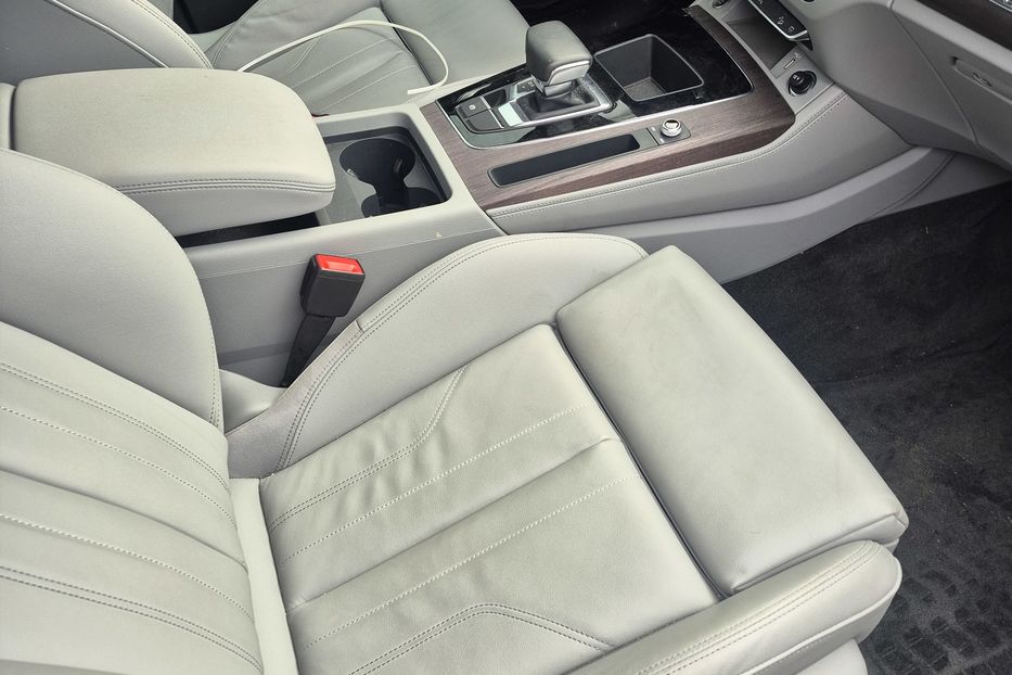 Продам Audi Q5 PREMIUM PLUS 45 2023 года в Киеве