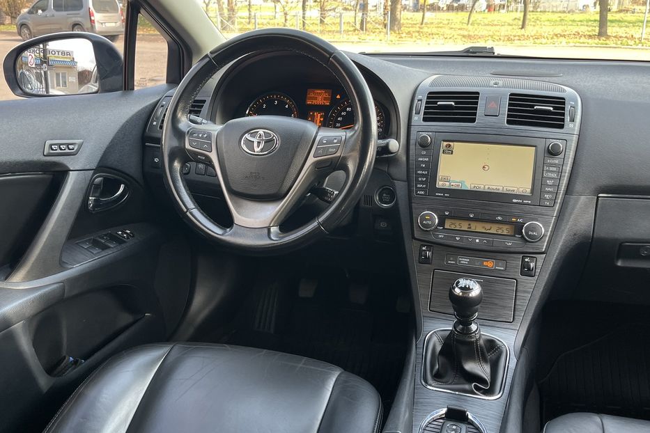 Продам Toyota Avensis Full D4D 2010 года в Николаеве