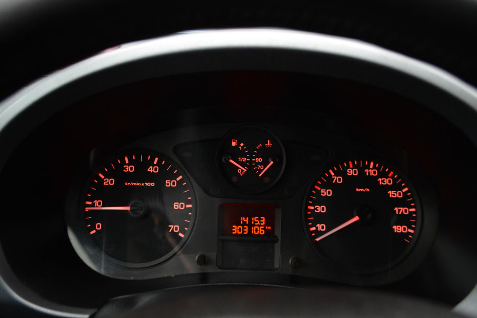 Продам Citroen Berlingo пасс. 1.6 HDi MT (90 к.с.) 2010 года в Киеве