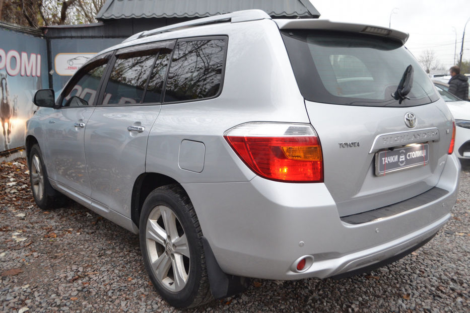Продам Toyota Highlander 3.5 AT 4WD 270 л.с. 2008 года в Киеве