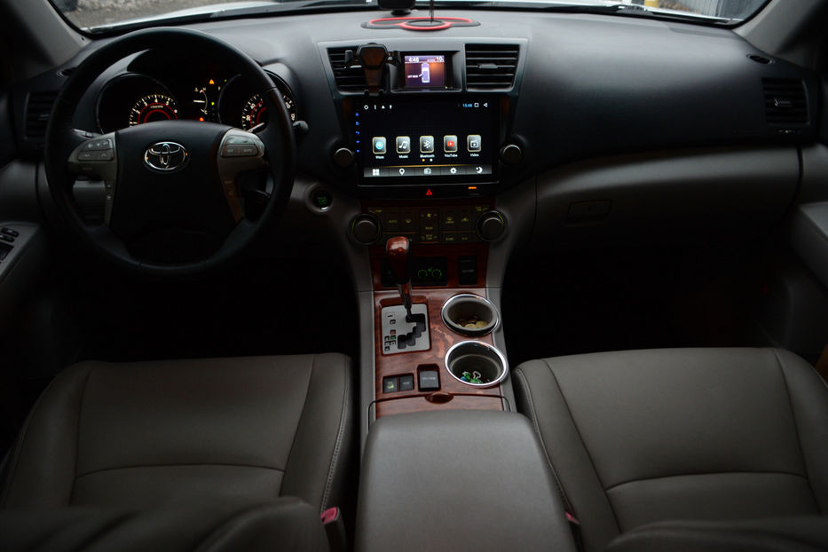 Продам Toyota Highlander 3.5 AT 4WD 270 л.с. 2008 года в Киеве