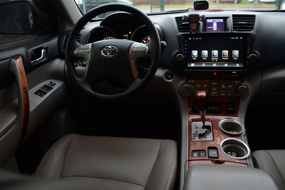Продам Toyota Highlander 3.5 AT 4WD 270 л.с. 2008 года в Киеве