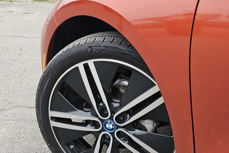 Продам BMW I3 2015 года в Киеве