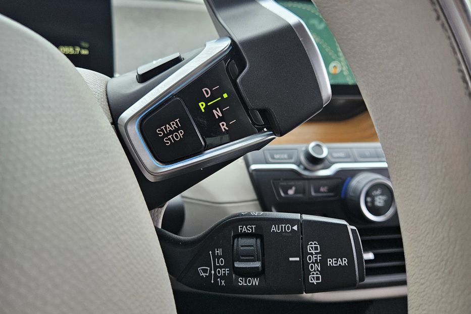 Продам BMW I3 2015 года в Киеве