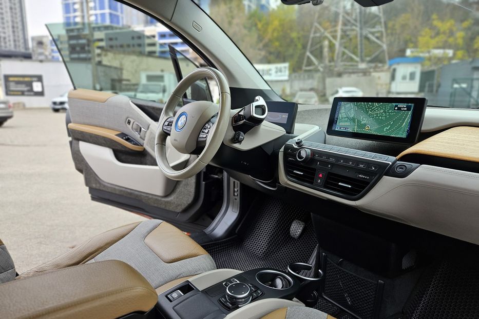Продам BMW I3 2015 года в Киеве