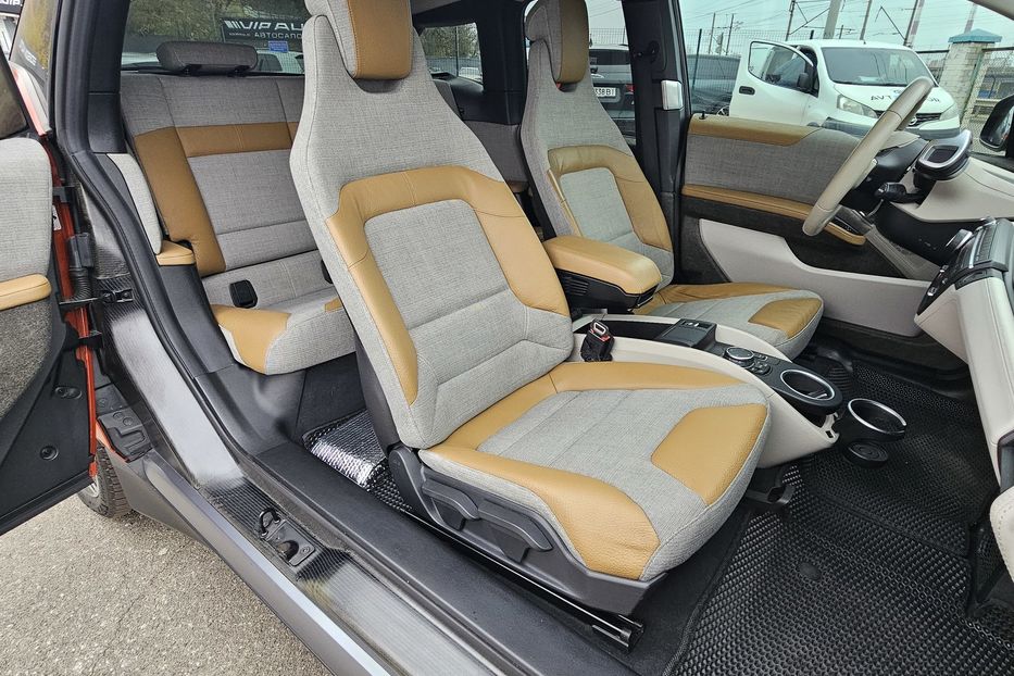 Продам BMW I3 2015 года в Киеве