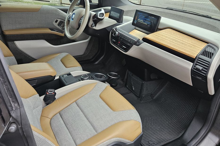 Продам BMW I3 2015 года в Киеве