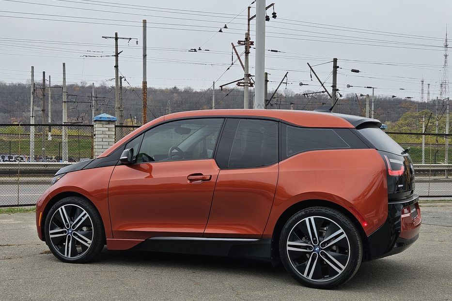 Продам BMW I3 2015 года в Киеве