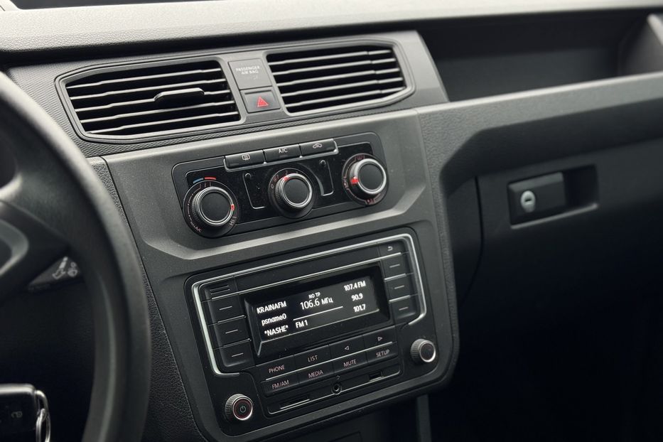 Продам Volkswagen Caddy пасс. COMIS 2017 года в г. Умань, Черкасская область