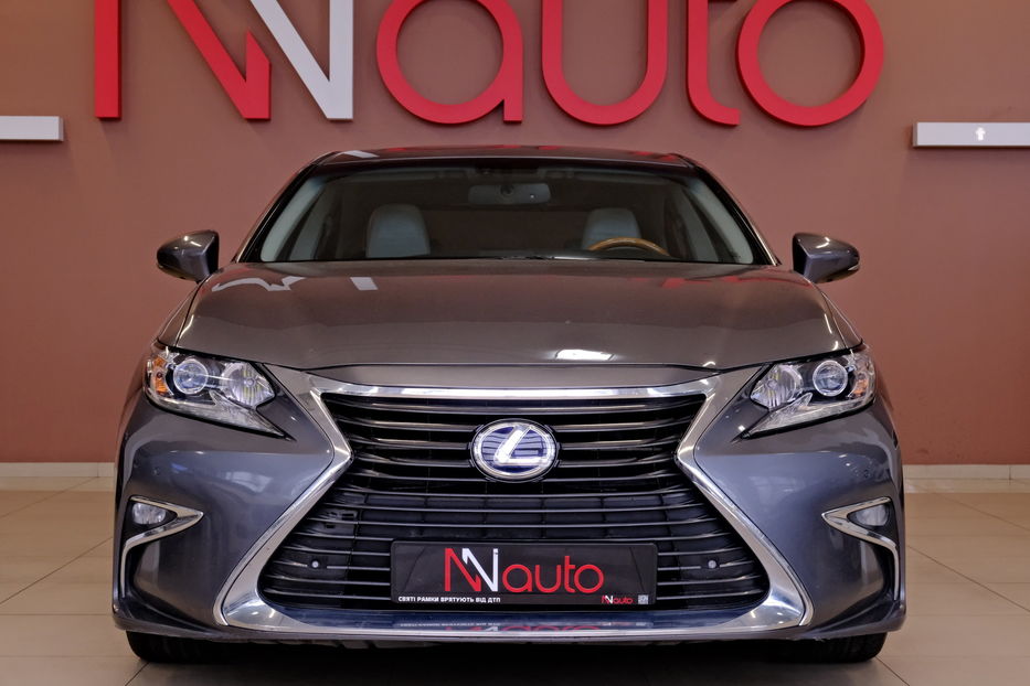 Продам Lexus ES 300 Hybrid 2014 года в Одессе