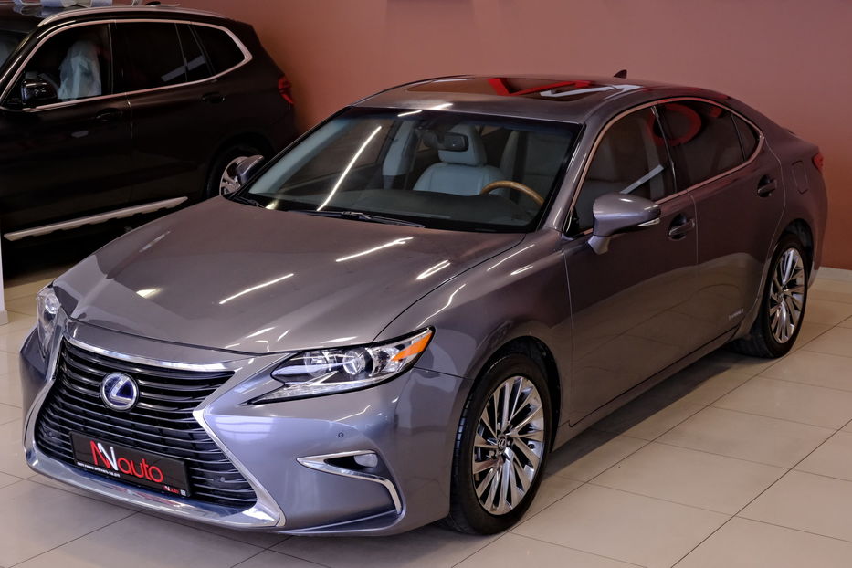 Продам Lexus ES 300 Hybrid 2014 года в Одессе