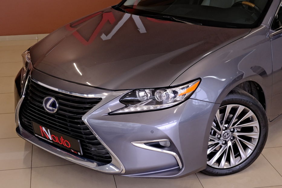 Продам Lexus ES 300 Hybrid 2014 года в Одессе